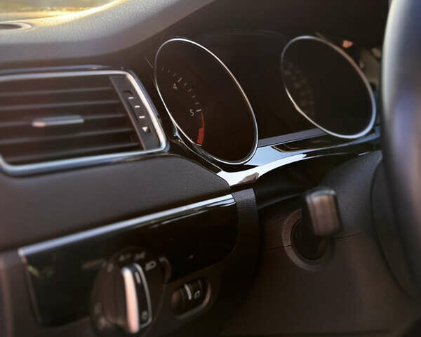 Белый Фольксваген Джетта, объемом двигателя 1.97 л и пробегом 178 тыс. км за 12000 $, фото 10 на Automoto.ua