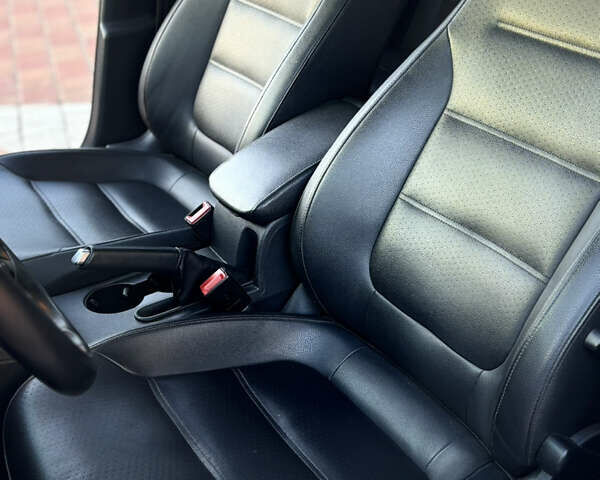 Белый Фольксваген Джетта, объемом двигателя 1.97 л и пробегом 178 тыс. км за 12000 $, фото 15 на Automoto.ua