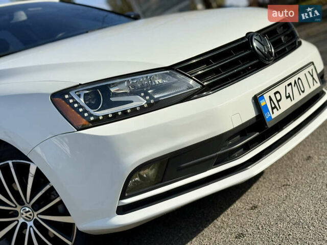 Білий Фольксваген Джетта, об'ємом двигуна 1.8 л та пробігом 203 тис. км за 9800 $, фото 3 на Automoto.ua