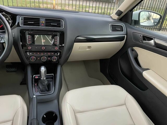 Белый Фольксваген Джетта, объемом двигателя 2 л и пробегом 76 тыс. км за 8300 $, фото 11 на Automoto.ua