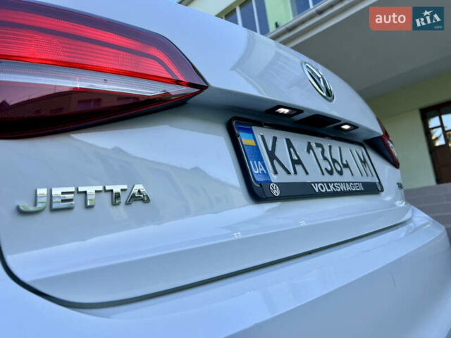 Белый Фольксваген Джетта, объемом двигателя 1.4 л и пробегом 195 тыс. км за 9000 $, фото 37 на Automoto.ua