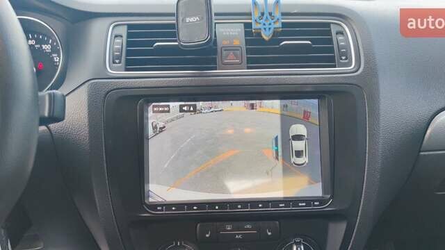 Белый Фольксваген Джетта, объемом двигателя 1.8 л и пробегом 164 тыс. км за 9350 $, фото 7 на Automoto.ua