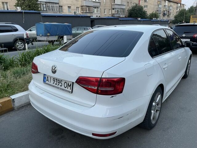Фольксваген Джетта 2015 у Василькове на Automoto.ua Білий Фольксваген Джетта, об'ємом двигуна 2 л та пробігом 220 тис. км за 7800 $, фото 4 на Automoto.ua