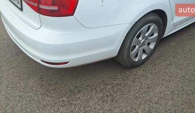 Белый Фольксваген Джетта, объемом двигателя 2 л и пробегом 158 тыс. км за 9300 $, фото 19 на Automoto.ua
