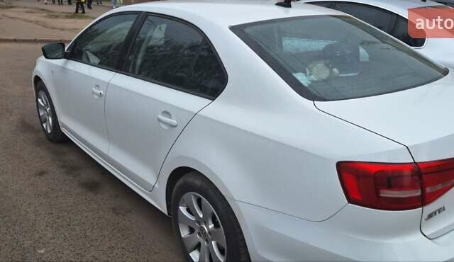 Белый Фольксваген Джетта, объемом двигателя 2 л и пробегом 158 тыс. км за 9300 $, фото 14 на Automoto.ua