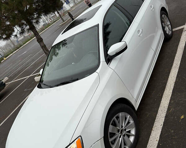 Білий Фольксваген Джетта, об'ємом двигуна 1.8 л та пробігом 165 тис. км за 10000 $, фото 2 на Automoto.ua