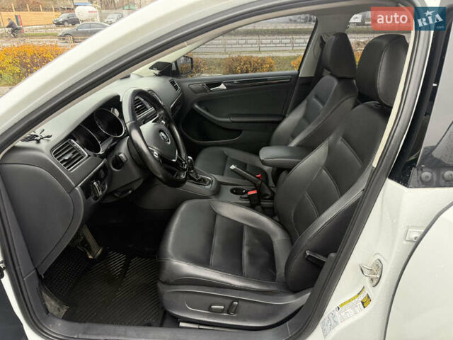 Белый Фольксваген Джетта, объемом двигателя 1.97 л и пробегом 225 тыс. км за 11300 $, фото 8 на Automoto.ua