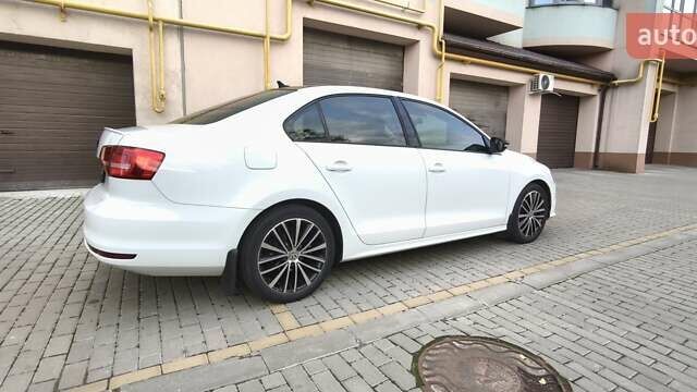 Белый Фольксваген Джетта, объемом двигателя 1.98 л и пробегом 143 тыс. км за 8999 $, фото 2 на Automoto.ua