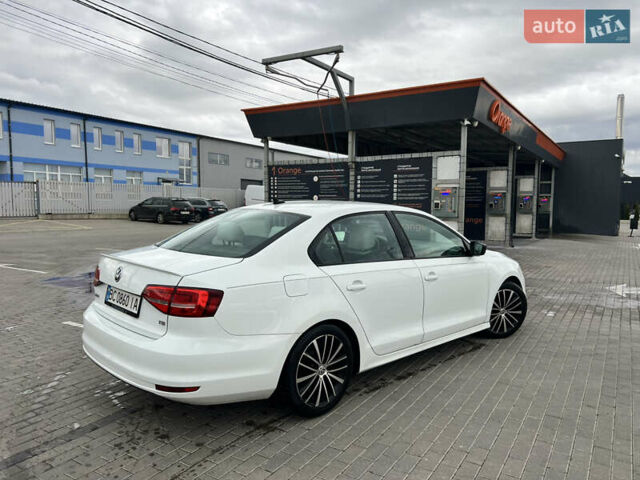 Фольксваген Джетта 2015 у Львові на Automoto.ua Білий Фольксваген Джетта, об'ємом двигуна 1.8 л та пробігом 98 тис. км за 11200 $, фото 4 на Automoto.ua