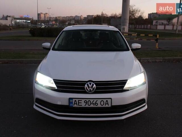 Білий Фольксваген Джетта, об'ємом двигуна 1.8 л та пробігом 158 тис. км за 11600 $, фото 5 на Automoto.ua