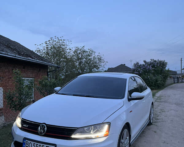 Білий Фольксваген Джетта, об'ємом двигуна 2 л та пробігом 134 тис. км за 12500 $, фото 10 на Automoto.ua