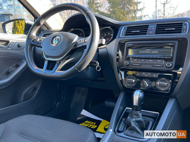 Белый Фольксваген Джетта, объемом двигателя 2 л и пробегом 178 тыс. км за 11100 $, фото 11 на Automoto.ua