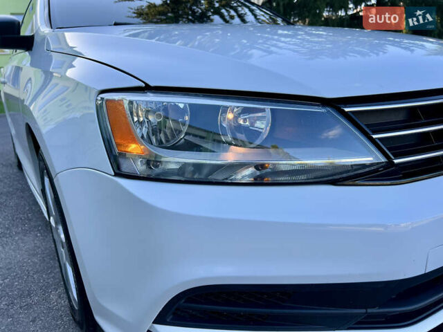 Белый Фольксваген Джетта, объемом двигателя 1.4 л и пробегом 195 тыс. км за 9000 $, фото 61 на Automoto.ua