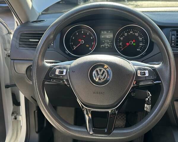 Белый Фольксваген Джетта, объемом двигателя 1.4 л и пробегом 159 тыс. км за 10500 $, фото 17 на Automoto.ua