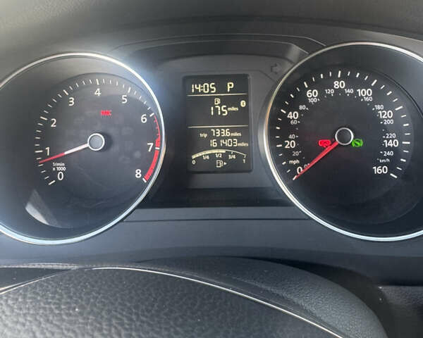 Белый Фольксваген Джетта, объемом двигателя 1.8 л и пробегом 260 тыс. км за 9999 $, фото 7 на Automoto.ua