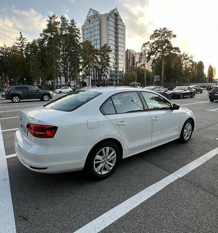Білий Фольксваген Джетта, об'ємом двигуна 2 л та пробігом 117 тис. км за 10500 $, фото 1 на Automoto.ua