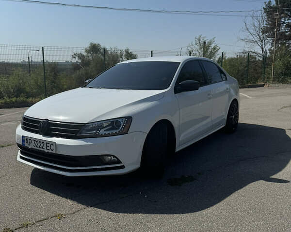 Белый Фольксваген Джетта, объемом двигателя 1.8 л и пробегом 154 тыс. км за 11000 $, фото 1 на Automoto.ua