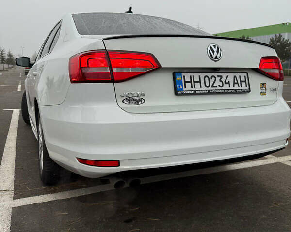 Білий Фольксваген Джетта, об'ємом двигуна 1.8 л та пробігом 165 тис. км за 10000 $, фото 1 на Automoto.ua