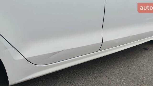 Белый Фольксваген Джетта, объемом двигателя 1.8 л и пробегом 164 тыс. км за 9350 $, фото 6 на Automoto.ua