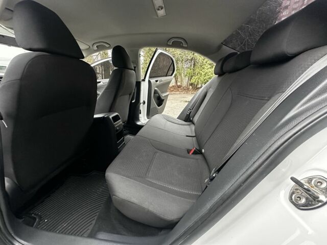 Белый Фольксваген Джетта, объемом двигателя 2 л и пробегом 189 тыс. км за 8850 $, фото 9 на Automoto.ua