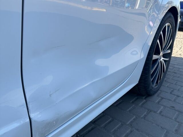 Білий Фольксваген Джетта, об'ємом двигуна 1.8 л та пробігом 173 тис. км за 10500 $, фото 11 на Automoto.ua