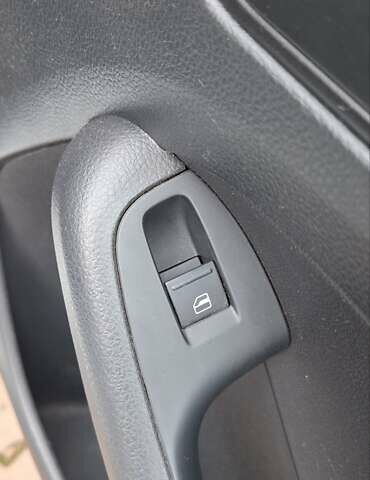 Белый Фольксваген Джетта, объемом двигателя 2 л и пробегом 158 тыс. км за 9300 $, фото 38 на Automoto.ua