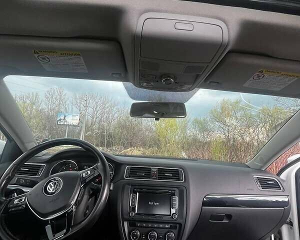 Білий Фольксваген Джетта, об'ємом двигуна 1.97 л та пробігом 260 тис. км за 10500 $, фото 5 на Automoto.ua