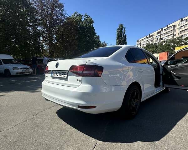 Белый Фольксваген Джетта, объемом двигателя 1.4 л и пробегом 159 тыс. км за 10500 $, фото 7 на Automoto.ua