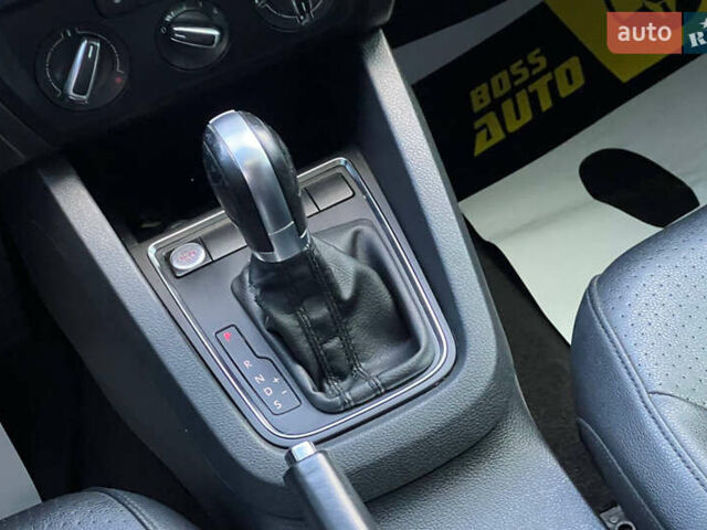 Фольксваген Джетта 2015 в Ивано-Франковске на Automoto.ua Белый Фольксваген Джетта, объемом двигателя 1.78 л и пробегом 201 тыс. км за 10700 $, фото 22 на Automoto.ua