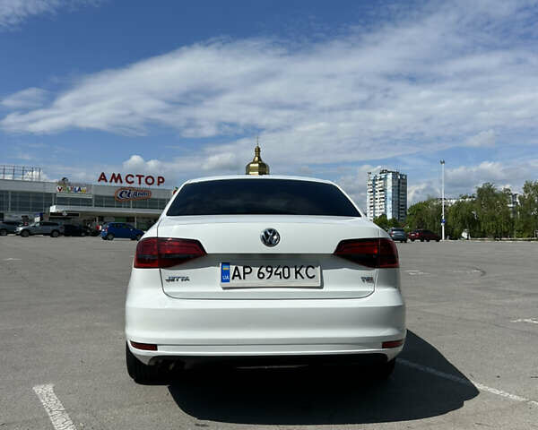 Белый Фольксваген Джетта, объемом двигателя 1.4 л и пробегом 255 тыс. км за 8000 $, фото 4 на Automoto.ua