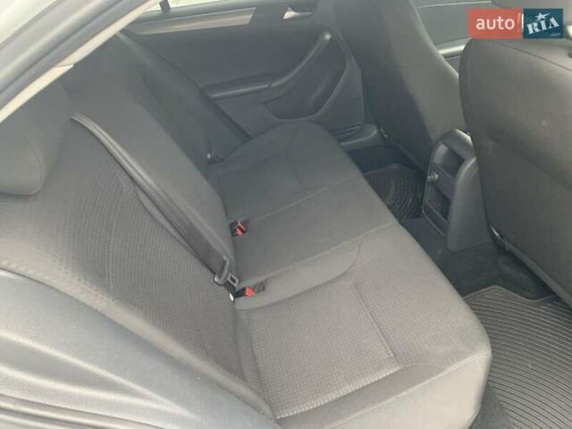 Белый Фольксваген Джетта, объемом двигателя 2 л и пробегом 120 тыс. км за 9900 $, фото 39 на Automoto.ua