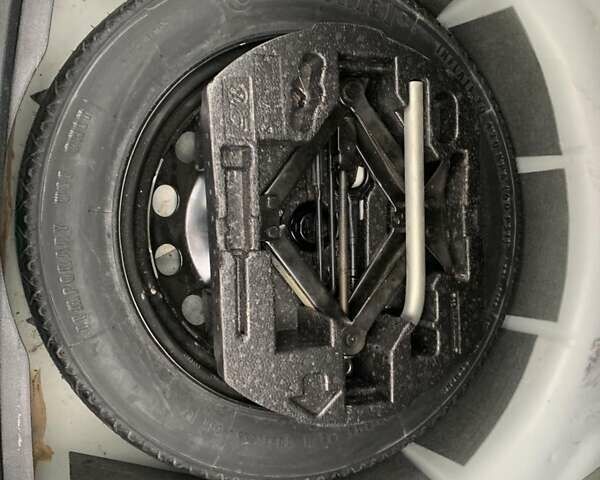 Белый Фольксваген Джетта, объемом двигателя 2 л и пробегом 120 тыс. км за 9900 $, фото 34 на Automoto.ua