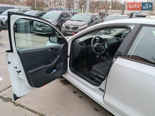 Білий Фольксваген Джетта, об'ємом двигуна 2 л та пробігом 118 тис. км за 10890 $, фото 15 на Automoto.ua