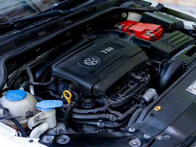 Белый Фольксваген Джетта, объемом двигателя 1.8 л и пробегом 196 тыс. км за 9300 $, фото 7 на Automoto.ua