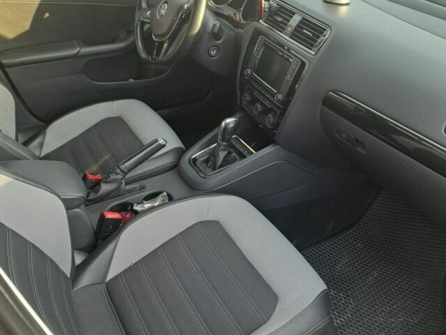 Белый Фольксваген Джетта, объемом двигателя 2 л и пробегом 167 тыс. км за 11900 $, фото 7 на Automoto.ua