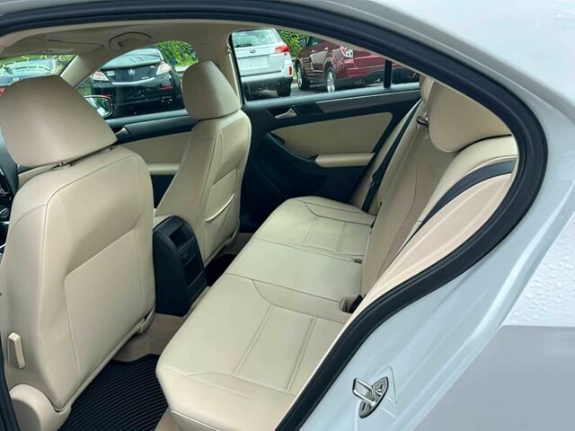 Белый Фольксваген Джетта, объемом двигателя 2 л и пробегом 78 тыс. км за 5500 $, фото 10 на Automoto.ua