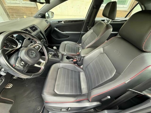 Белый Фольксваген Джетта, объемом двигателя 2 л и пробегом 73 тыс. км за 8000 $, фото 6 на Automoto.ua