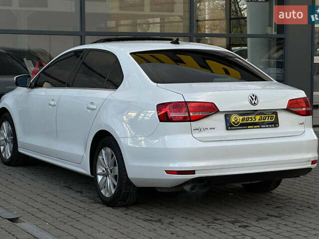 Фольксваген Джетта 2015 в Ивано-Франковске на Automoto.ua Белый Фольксваген Джетта, объемом двигателя 1.78 л и пробегом 201 тыс. км за 10700 $, фото 3 на Automoto.ua
