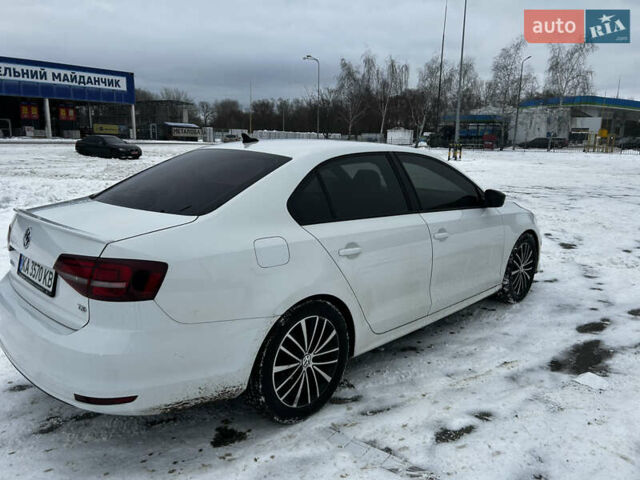 Белый Фольксваген Джетта, объемом двигателя 1.8 л и пробегом 180 тыс. км за 10999 $, фото 8 на Automoto.ua