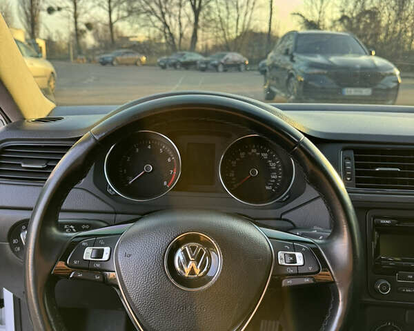 Белый Фольксваген Джетта, объемом двигателя 2 л и пробегом 180 тыс. км за 9500 $, фото 10 на Automoto.ua