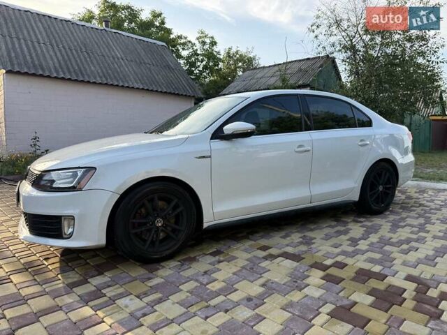 Белый Фольксваген Джетта, объемом двигателя 2 л и пробегом 163 тыс. км за 13500 $, фото 2 на Automoto.ua