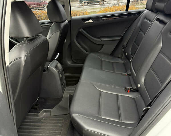 Белый Фольксваген Джетта, объемом двигателя 1.97 л и пробегом 225 тыс. км за 11300 $, фото 9 на Automoto.ua