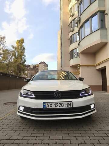 Белый Фольксваген Джетта, объемом двигателя 1.98 л и пробегом 143 тыс. км за 8999 $, фото 8 на Automoto.ua