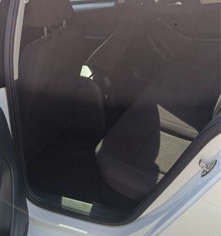 Белый Фольксваген Джетта, объемом двигателя 1.8 л и пробегом 200 тыс. км за 9500 $, фото 7 на Automoto.ua