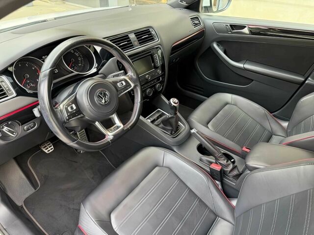 Белый Фольксваген Джетта, объемом двигателя 2 л и пробегом 73 тыс. км за 8000 $, фото 7 на Automoto.ua