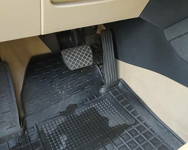 Білий Фольксваген Джетта, об'ємом двигуна 1.8 л та пробігом 177 тис. км за 10500 $, фото 34 на Automoto.ua