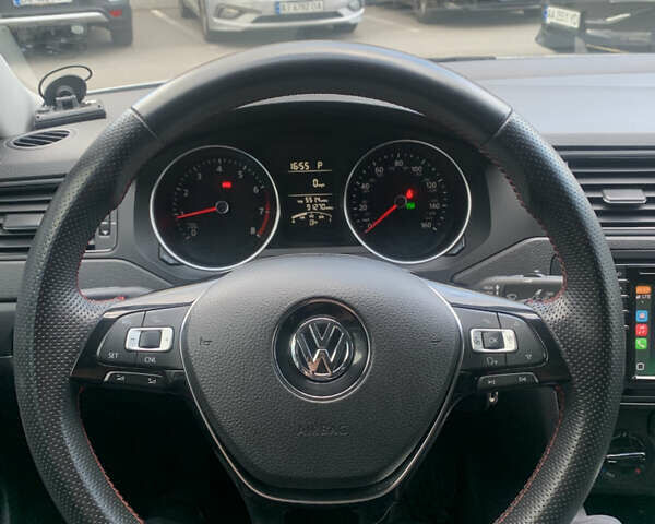 Белый Фольксваген Джетта, объемом двигателя 1.39 л и пробегом 146 тыс. км за 10500 $, фото 6 на Automoto.ua