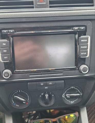 Белый Фольксваген Джетта, объемом двигателя 2 л и пробегом 158 тыс. км за 9300 $, фото 26 на Automoto.ua