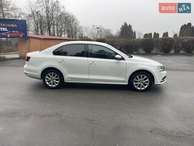 Белый Фольксваген Джетта, объемом двигателя 1.97 л и пробегом 168 тыс. км за 13000 $, фото 3 на Automoto.ua