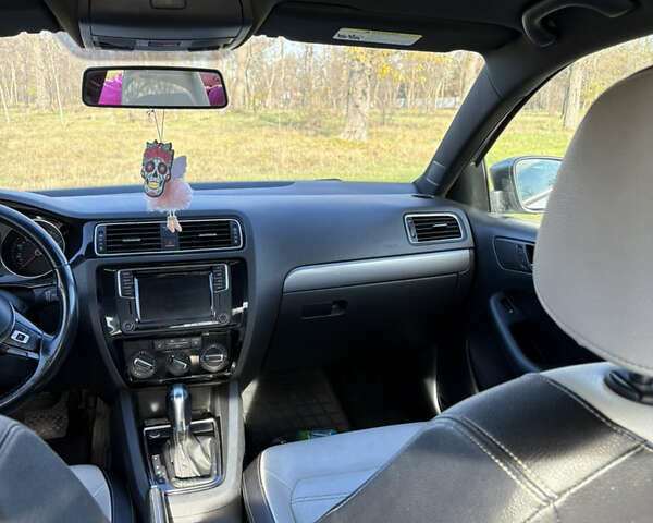 Белый Фольксваген Джетта, объемом двигателя 1.8 л и пробегом 177 тыс. км за 9200 $, фото 8 на Automoto.ua